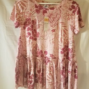Agnes and Dora Brand New Relaxed Ruffle Tee SZ S